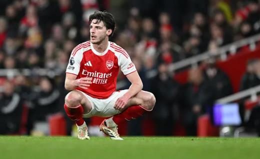Emmanuel Petit lo lang cho Declan Rice.