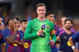 Stegen cân nhắc rời Barca nhằm cứu vãn sự nghiệp