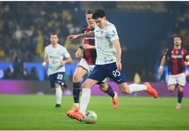 Alessandro Bastoni la muc tieu moi nhat cua Liverpool.