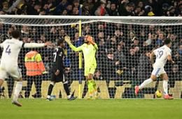 Gary Neville chỉ trích 2 cầu thủ Chelsea sau trận thua Leeds