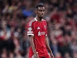 alexander-isak-2310173247 Arne Slot khẳng định Liverpool kiên nhẫn với Isak