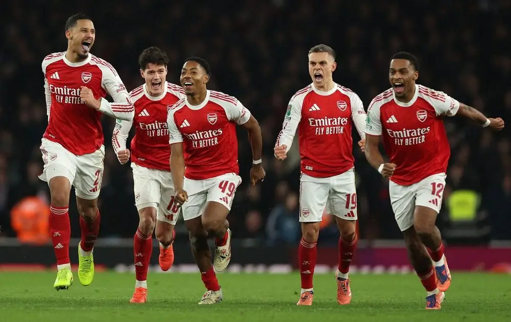 Arsenal vào bán kết Cúp Liên đoàn: Thứ bóng đá “đi trên dây” của Arteta - Ảnh 1.
