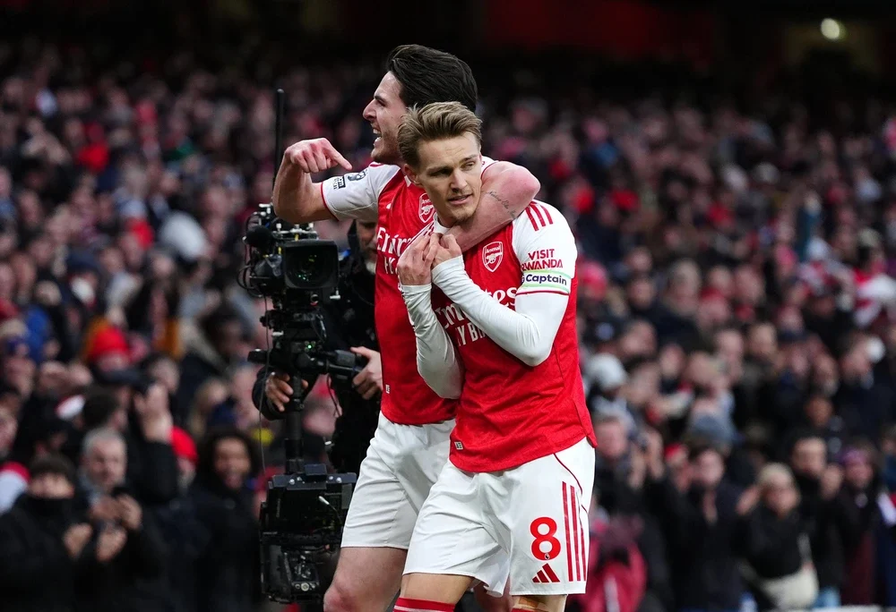 03h15 ngày 31/12, sân Emirates, Arsenal - Aston Villa: Odegaard có ngăn được Emery “báo thù”? - Ảnh 1.