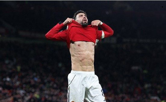 Cựu danh thủ MU chê đội nhà 'sợ phải thắng' sau trận hòa West Ham - Ảnh 1. Cựu danh thủ MU chê đội nhà 'sợ phải thắng' sau trận hòa West Ham - Ảnh 1.
