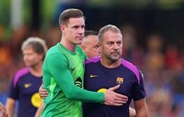 Hansi Flick báo tin đáng ngại về vị trí của Ter Stegen