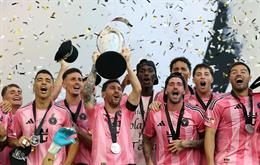 dlbeatsnoopcom-final-rlqnoite9x-0712065618-2 Messi hạnh phúc sau khi cùng Inter Miami vô địch MLS