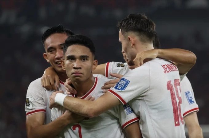U22 Indonesia mất sao trẻ trước ngày đá SEA Games 2025, HLV Indra Sjafri lên tiếng - Ảnh 1.