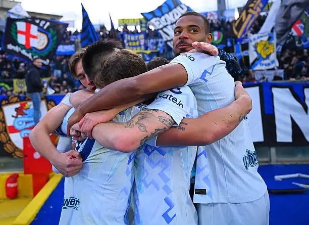 Thắng Pisa 2-0 ở vòng 13, Inter Milan có 27 điểm, tạm xếp thứ 3 Serie A sau AC Milan đầu bảng (28 điểm) và Roma (27 điểm).