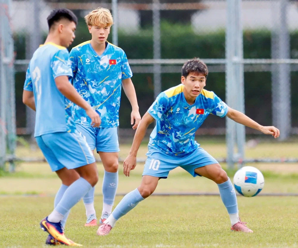 U22 Việt Nam bất ngờ nghỉ tập, cầu thủ tạm ‘xả hơi’ chờ đấu U22 Malaysia - Ảnh 1.