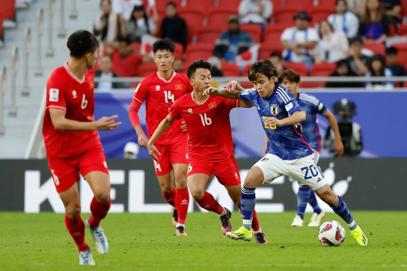 Thai Son dT Viet Nam vs Nhat Ban 14/1