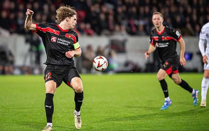 Nhận định, Soi kèo Midtjylland vs Genk 0h45 ngày 12/12: Chủ nhà tự tin hơn - Ảnh 1