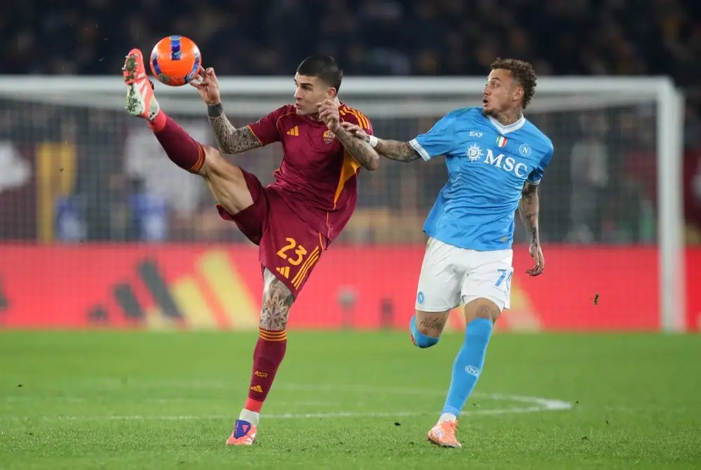 Sao MU cùng đội bóng Serie A giành chiến thắng quan trọng, khiến cuộc đua vô địch căng như dây đàn - Ảnh 1.
