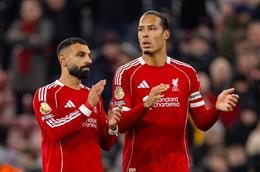 Liverpool tiếp tục 'cấm vận' Mohamed Salah 