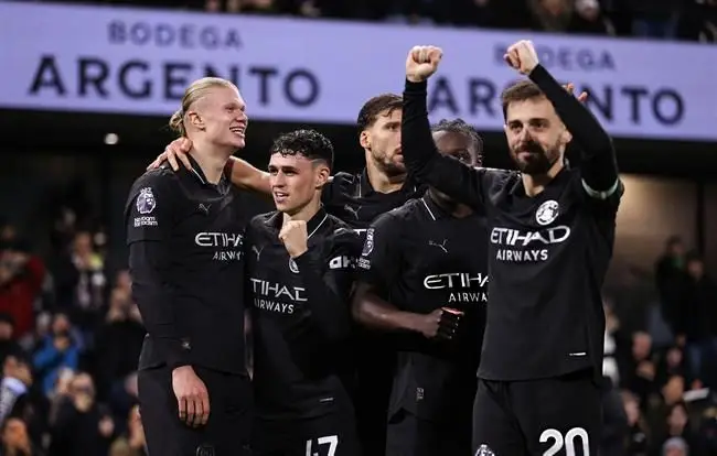 Pep Guardiola Tôi rụng hết cả tóc sau trận thắng Fulham 1