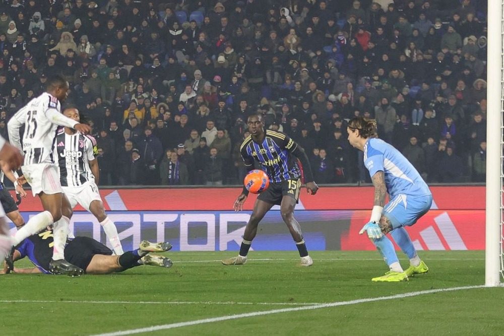 Kalulu và Yildiz giúp Juventus nhọc nhằn vượt qua Pisa - Ảnh 1.