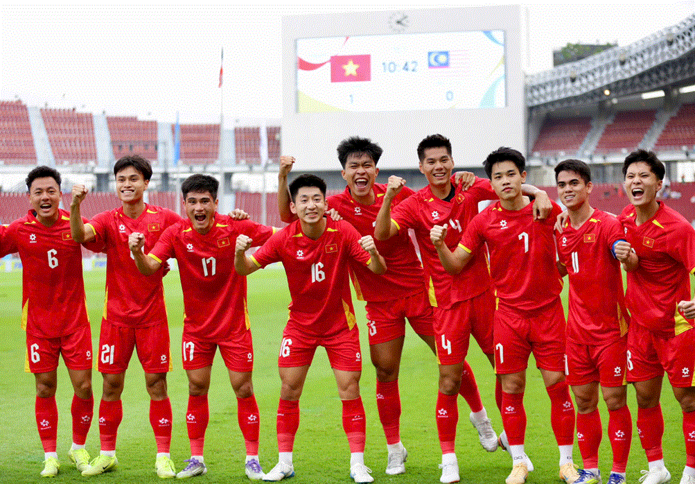 sea-games-33-hlv-u22-malaysia-tam-phuc-khau-phuc-u22-viet-nam-20251212085752
