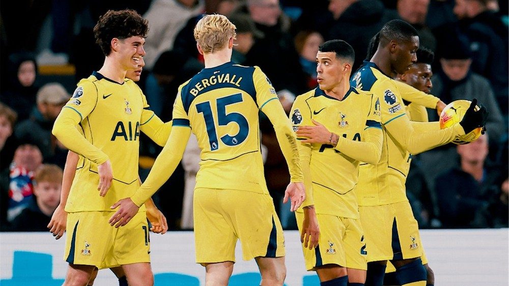 Chiến thắng tối thiểu, Tottenham chấm dứt chuỗi khủng hoảng - Ảnh 1. Chiến thắng tối thiểu, Tottenham chấm dứt chuỗi khủng hoảng - Ảnh 1.