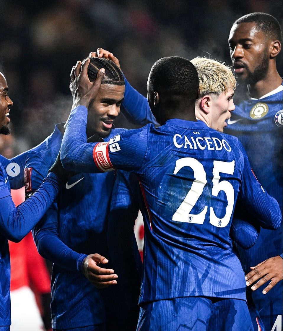 Có một Chelsea rất khác cùng Rosenior - Ảnh 1.