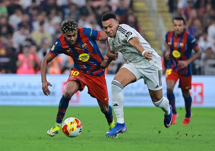 barca-real-madrid-sieu-cup-tay-ban-nha-2-1768171924371787237226 Barca - Ảnh 2.