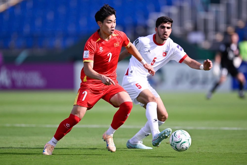 Bóng lăn trên bàn phím: U23 Việt Nam được so sánh với Arsenal khi ghi bàn từ phạt góc - Ảnh 1.