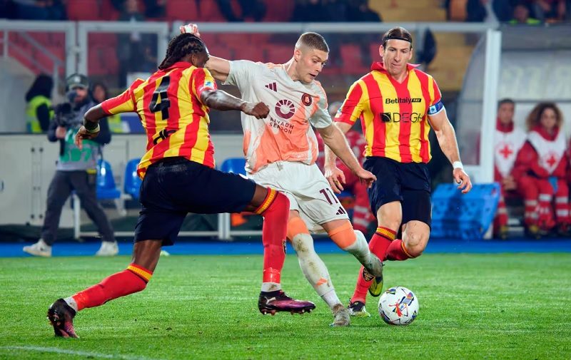 nhan-dinh-soi-keo-lecce-vs-as-roma-0h00-ngay-7-1-tieu-diet-moi-ngon_113112-1 Nhận định, Soi kèo Lecce vs AS Roma 0h00 ngày 7/1: Tiêu diệt ‘mồi ngon’ - Ảnh 1