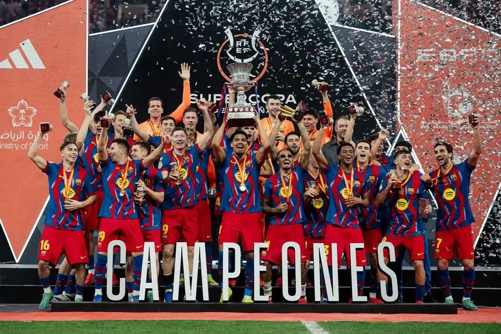 Barcelona thắng kịch tính Real Madrid để bảo vệ Siêu cúp Tây Ban Nha - Ảnh 1.