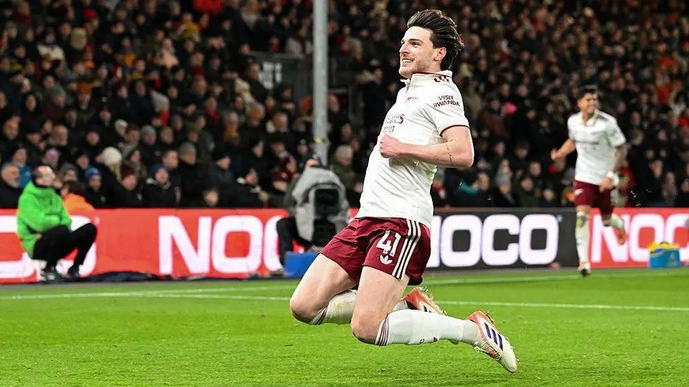 Declan Rice rực sáng, Arsenal xây chắc ngôi đầu Ngoại hạng Anh - Ảnh 1.