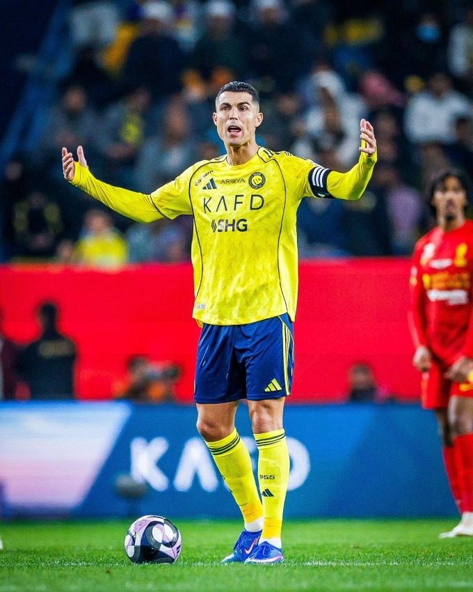 Ronaldo ghi bàn nhưng đội nhà vẫn thua trận - Ảnh 1.