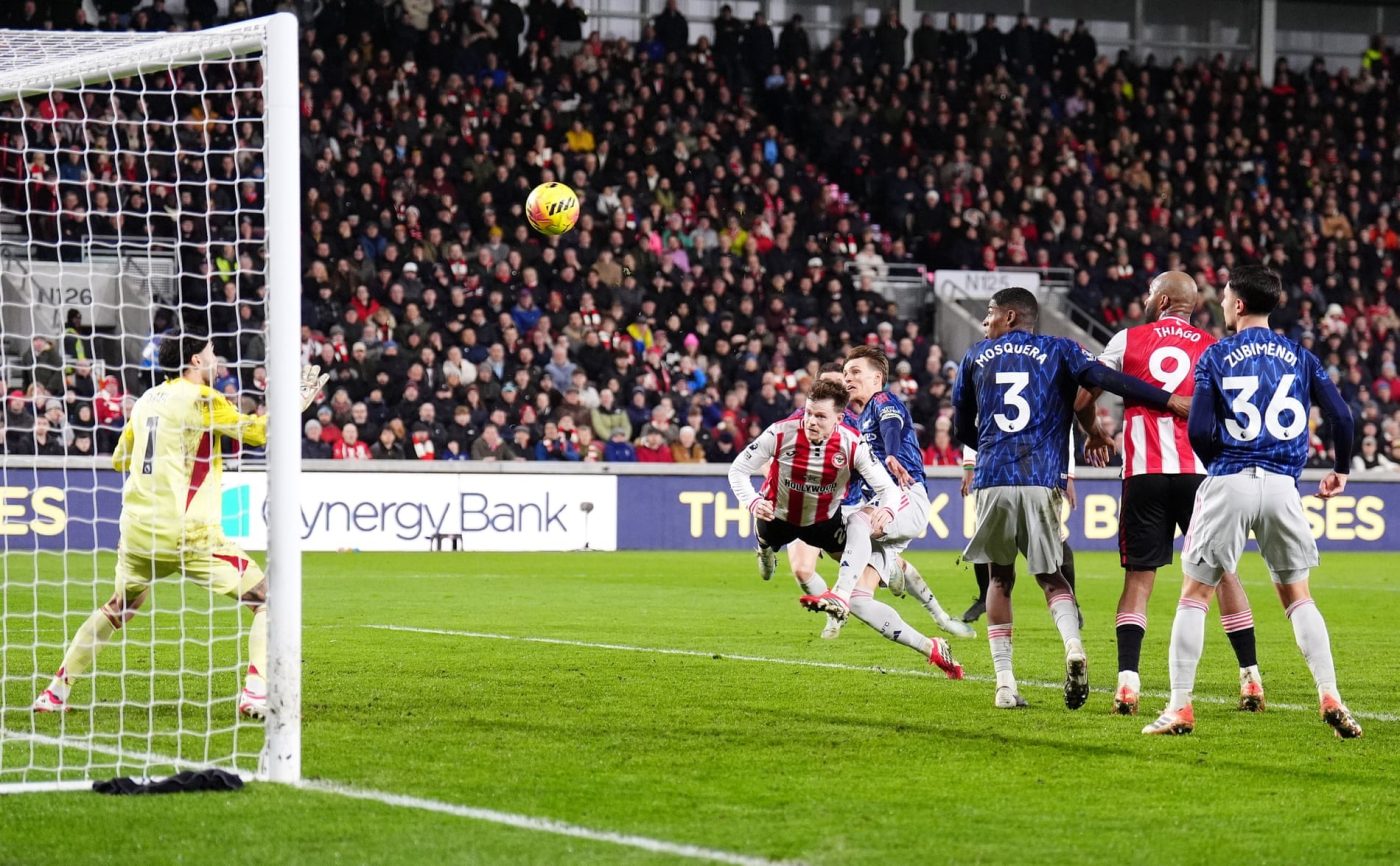 Tình huống gỡ hòa của Lewis-Potter