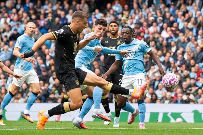 Siêu máy tính dự đoán Burnley vs Man City, 2h00 ngày 23/4 - Ảnh 1