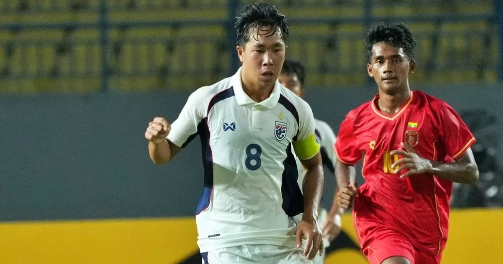 Đội trưởng U16 Thái Lan là Worawit Bunthaokaew đến từ trường Assumption Thonburi