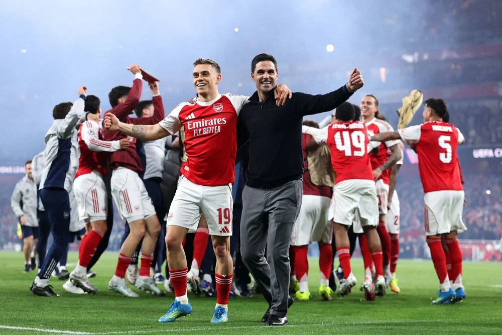 Arsenal kiếm bao nhiêu tiền nhờ chức vô địch Premier League? - Ảnh 1.