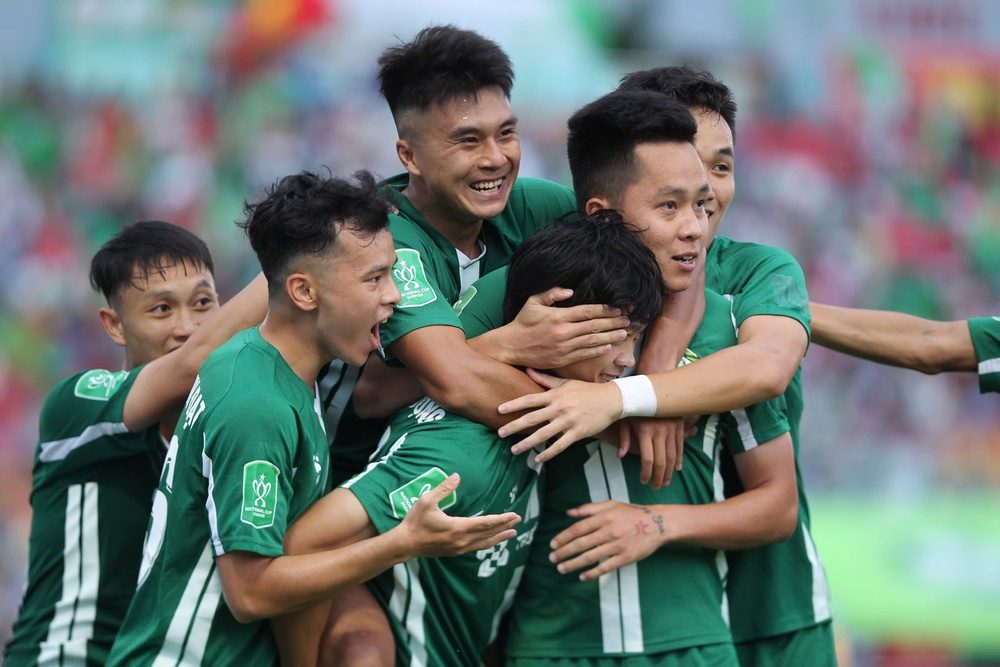 Công Phượng đưa Đồng Nai tới gần chức vô địch hạng Nhất, đã rất gần V-League - Ảnh 2. Công Phượng đưa Đồng Nai tới gần chức vô địch hạng Nhất, đã rất gần V-League - Ảnh 2.