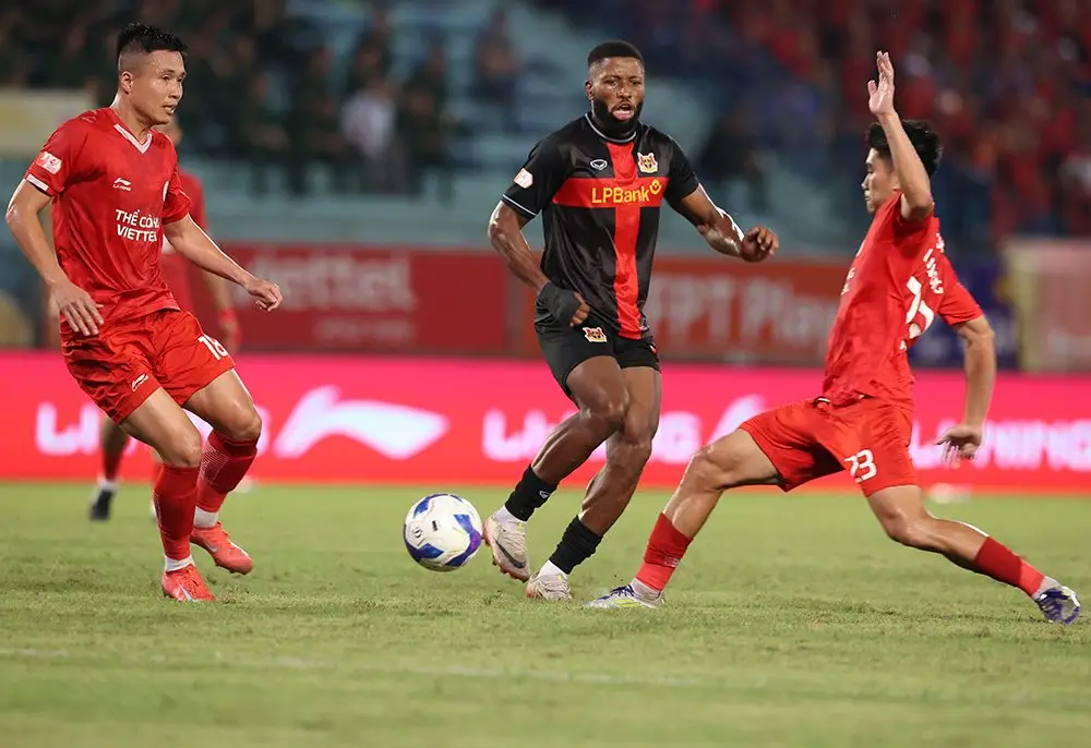 V-League vẫn còn nóng... - Ảnh 1.