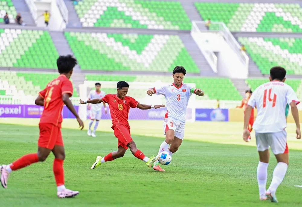 U19 Việt Nam đấu U19 Indonesia: 90 phút bản lĩnh và không khoan nhượng - Ảnh 2. U19 Việt Nam đấu U19 Indonesia: 90 phút bản lĩnh và không khoan nhượng - Ảnh 2.