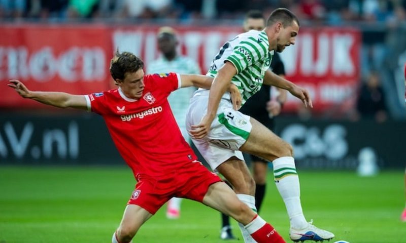 nhan-dinh-soi-keo-ferencvaros-vs-twente-1h30-ngay-31-7-da-bay-hang-hieu_144641-1 Nhận định, Soi kèo Ferencvaros vs Twente 1h30 ngày 31/7: Đá bay hàng hiệu - Ảnh 1