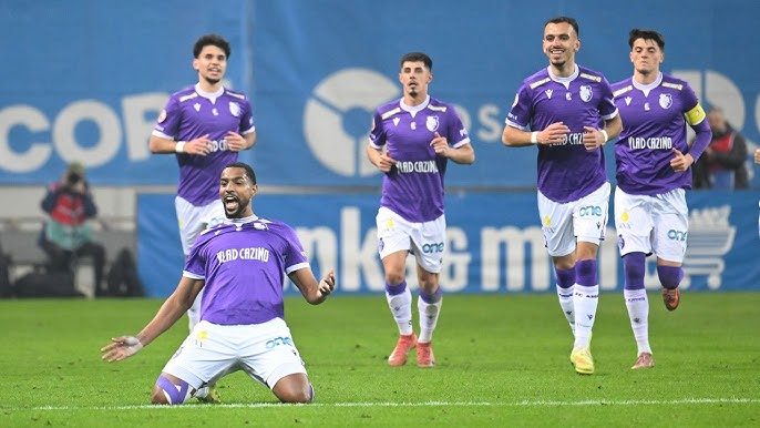 Nhận định, Soi kèo Maxline Vitebsk vs Universitatea Craiova 00h00 ngày 9/7: Ai lì lợm hơn? - Ảnh 2