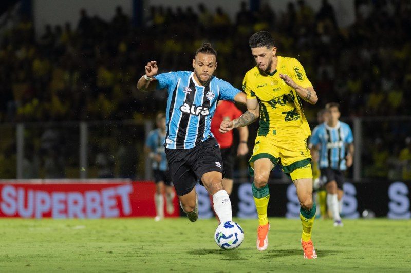 nhan-dinh-soi-keo-mirassol-vs-gremio-06h00-ngay-18-07-khach-biet-san-bai_143294-1 Nhận định, Soi kèo Mirassol vs Gremio 06h00 ngày 18/07: Khách biệt sân bãi - Ảnh 1
