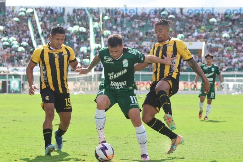 nhan-dinh-soi-keo-petrolero-vs-real-potosi-06h00-ngay-22-07-chan-da-khung-hoang_143685-1 Nhận định, Soi kèo Petrolero vs Real Potosi 06h00 ngày 22/07: Chặn đà khủng hoảng - Ảnh 1