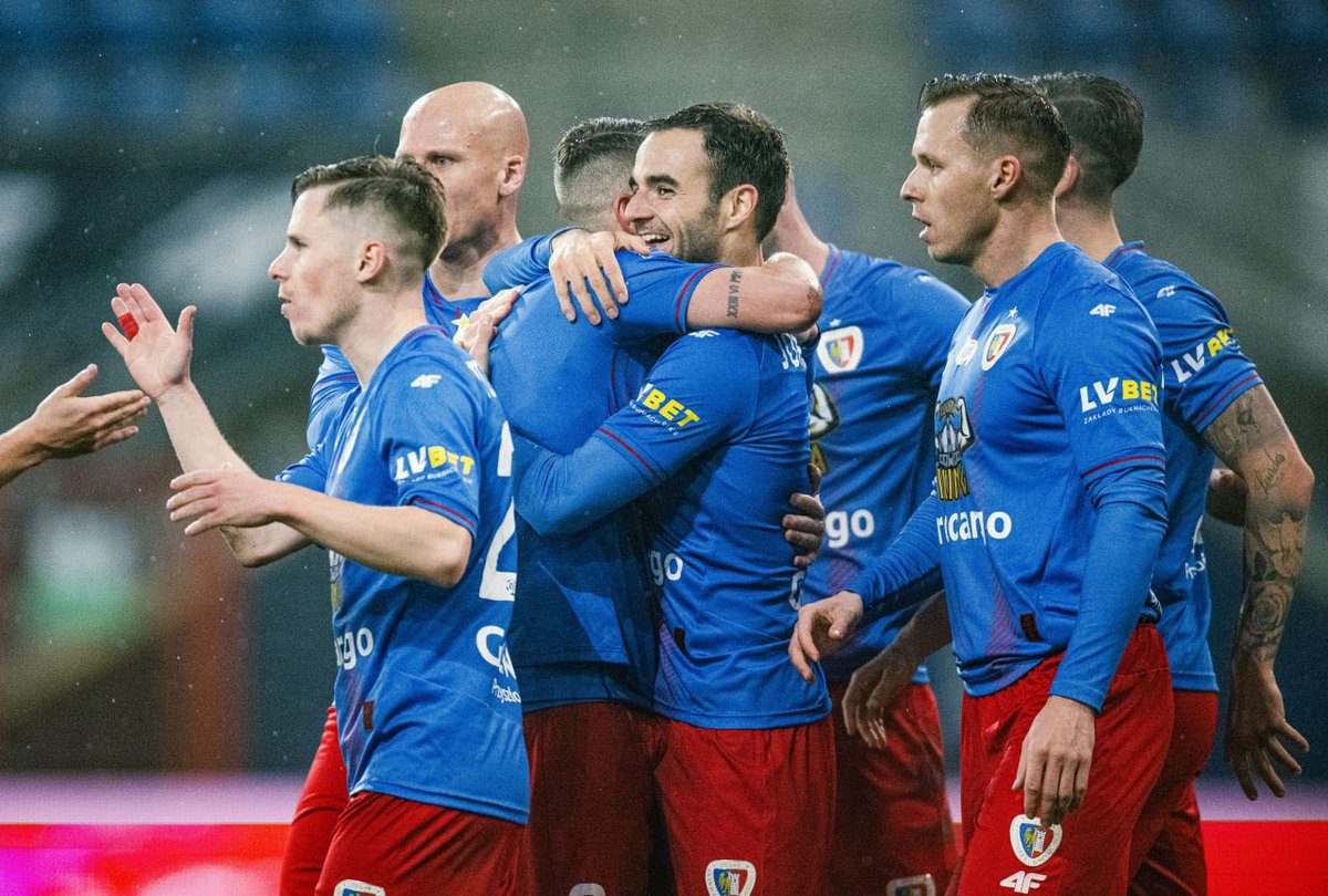 nhan-dinh-soi-keo-zag-bie-lubin-vs-piast-gliwice-00h00-ngay-28-7-pha-dop-san-nha_144366-1 Nhận định, Soi kèo Zagłębie Lubin vs Piast Gliwice 00h00 ngày 28/7: Phá dớp sân nhà - Ảnh 3