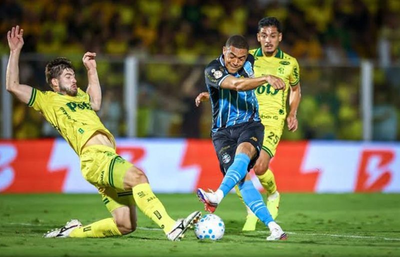 nhan-dinh-soi-keo-gremio-vs-mirassol-05h30-ngay-6-8-thi-uy-suc-manh_145651-1 Nhận định, Soi kèo Gremio vs Mirassol 05h30 ngày 6/8: Giằng co - Ảnh 1