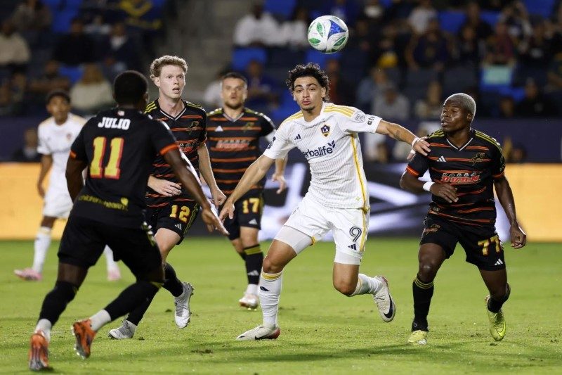 nhan-dinh-soi-keo-los-angeles-galaxy-vs-dallas-09h30-ngay-02-08-bat-phan-thang-bai_145069-1 Nhận định, Soi kèo Los Angeles Galaxy vs Dallas 09h30 ngày 02/08: Bất phân thắng bại - Ảnh 1